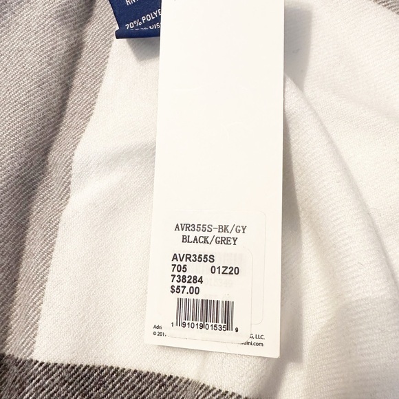 Adrienne Vittadini Plaid Black Gray Fringe Wrap NWT - Picture 6 of 7